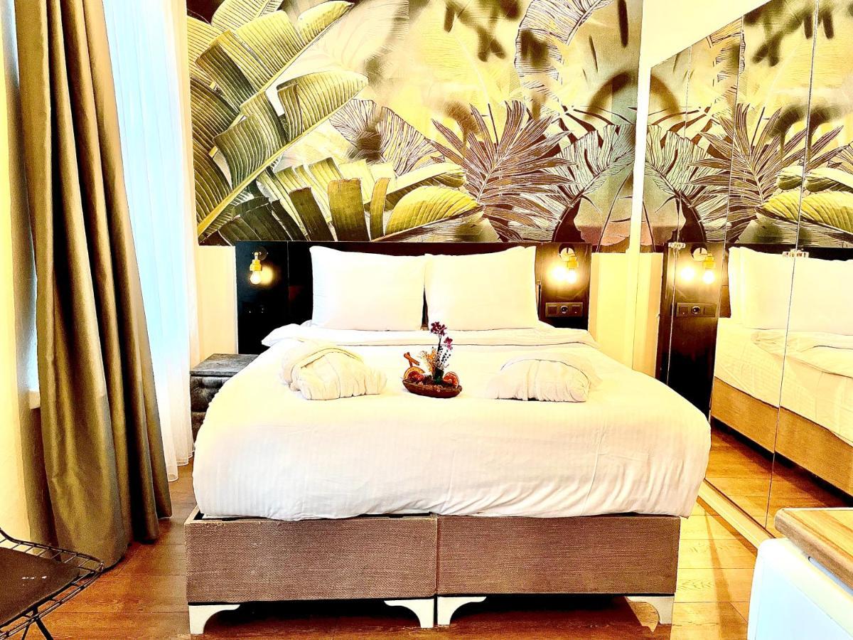 Mates Istiklal Suites อิสตันบูล ภายนอก รูปภาพ