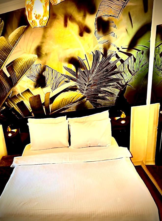 Mates Istiklal Suites อิสตันบูล ภายนอก รูปภาพ
