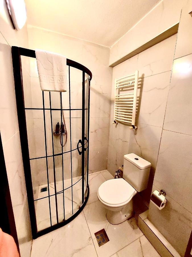 Mates Istiklal Suites อิสตันบูล ภายนอก รูปภาพ