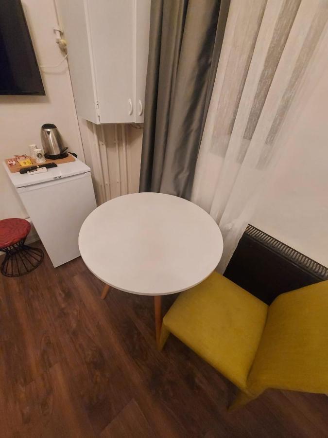 Mates Istiklal Suites อิสตันบูล ภายนอก รูปภาพ