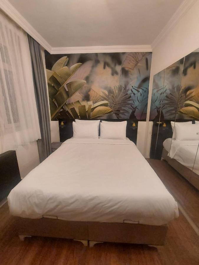 Mates Istiklal Suites อิสตันบูล ภายนอก รูปภาพ